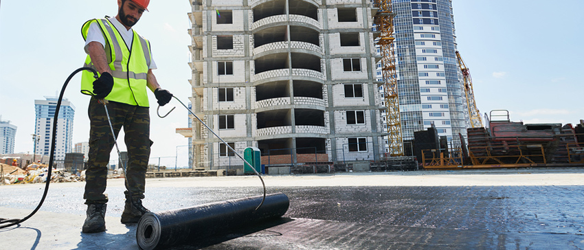 What Should Happen When You Hire a Commercial Roofing Contractor